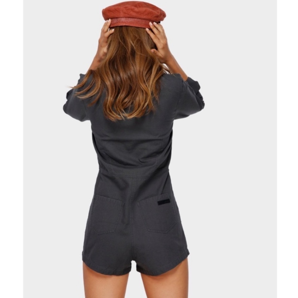 🔥🔥BILLABONG - GIGI PLAYSUIT🔥🔥 - Picture 2 of 12